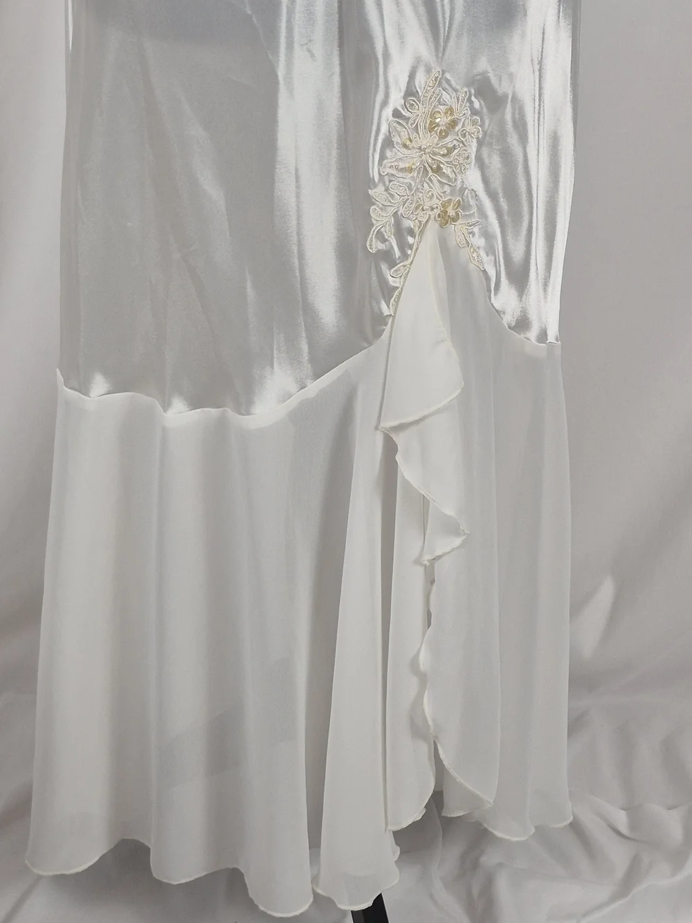 Blossom Intimates Vintage 90s - Y2K Bridal Satin Nightgown - Size L